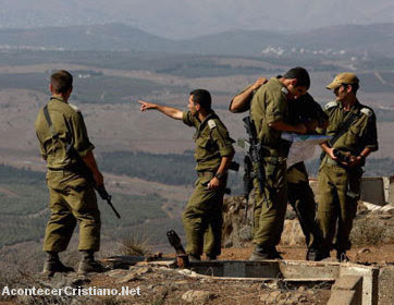 Militares israelíes en los altos del Golán