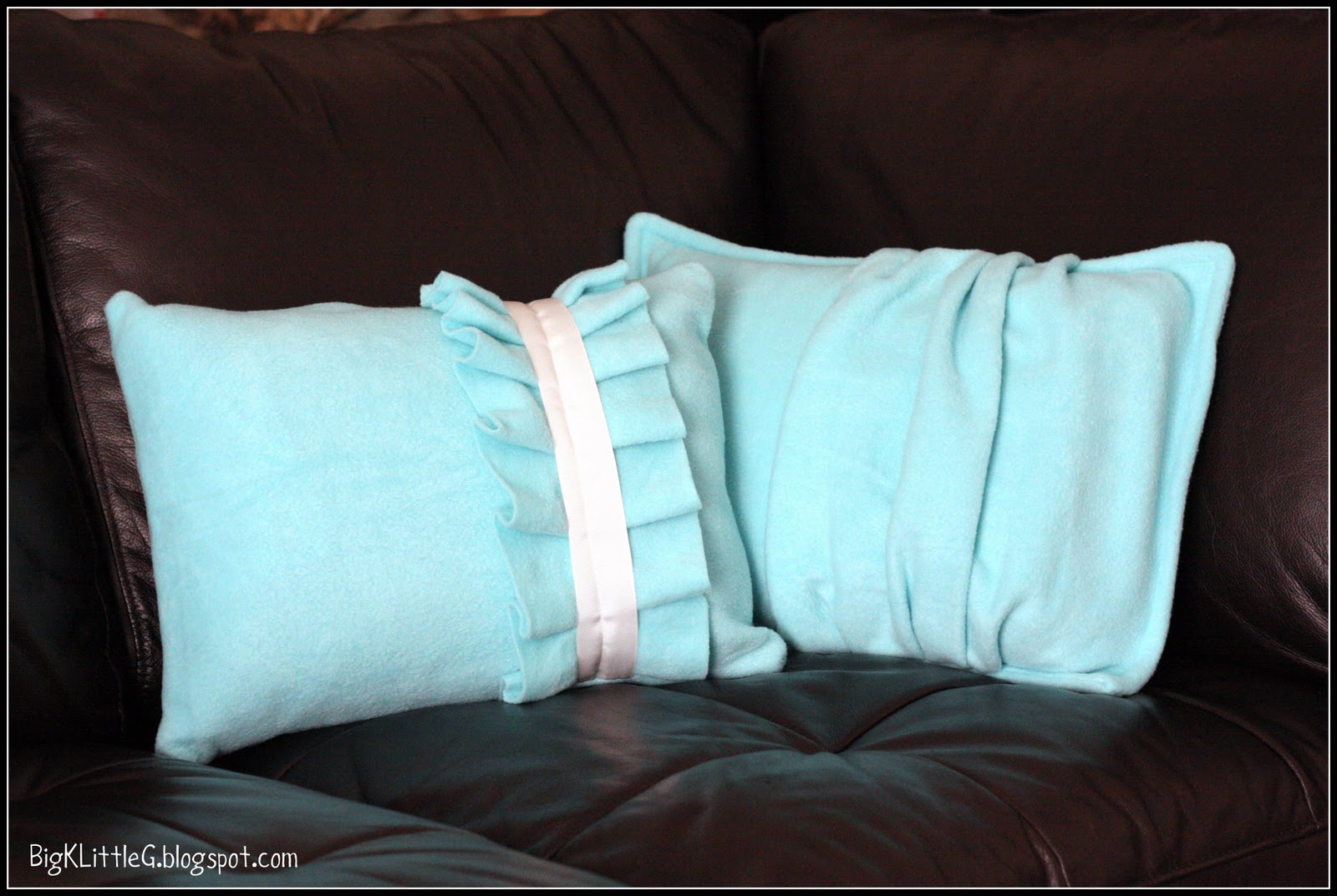 Big K Little G: DIY Fleece Throw Pillows