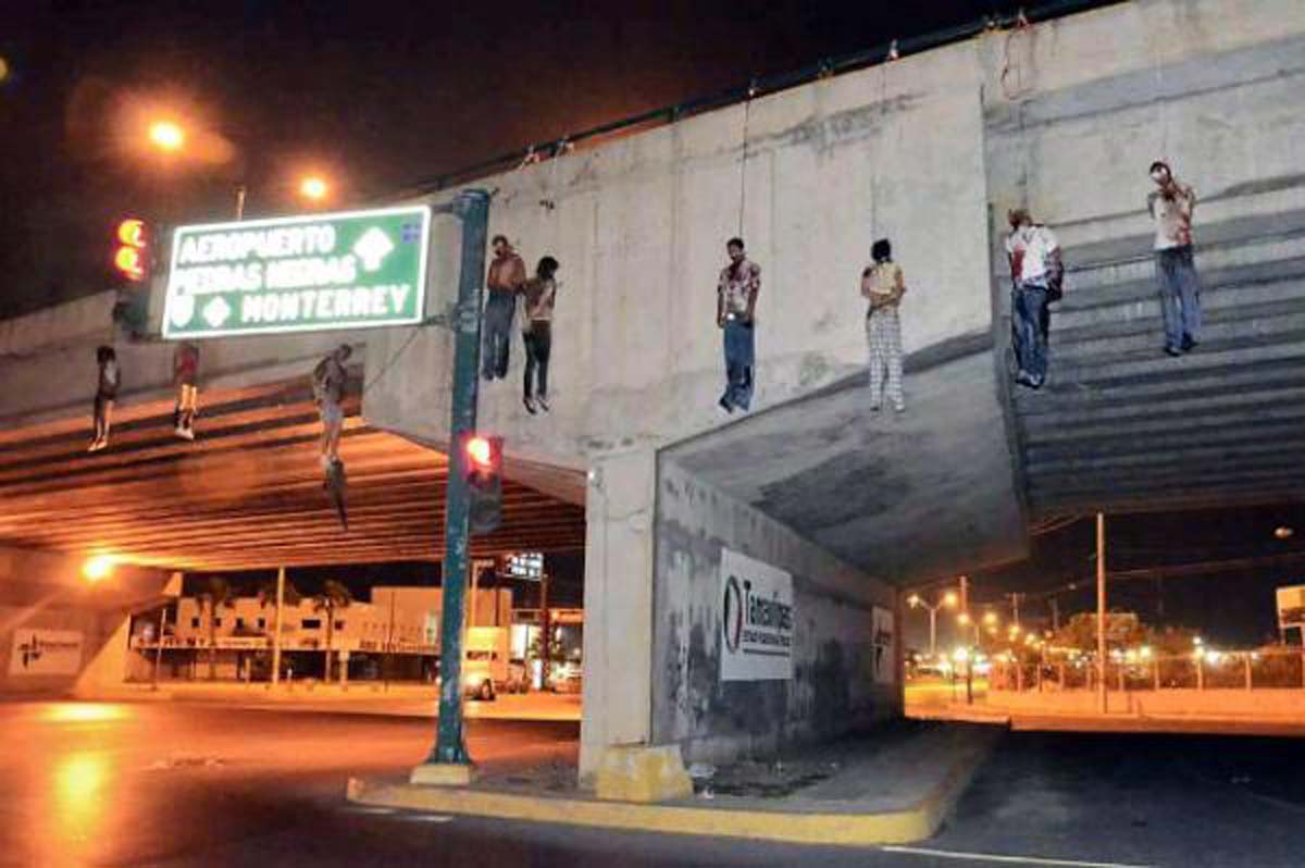 vengan 9 colgados con 14 decapitados colgados en nuevo laredo staff comentar0 la disputa entre vengan 9 colgados con 14 decapitados colgados en nuevo laredo staff comentar0 la disputa entre