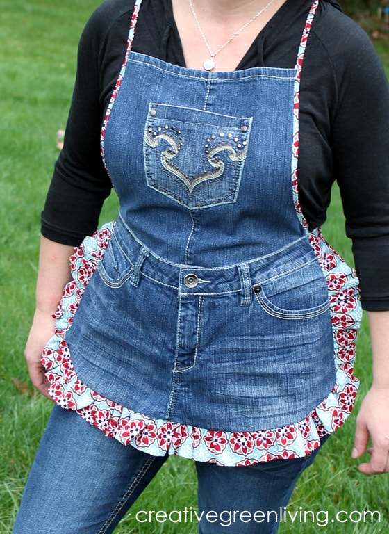DIY-Recycled-Blue-Jean-Apron