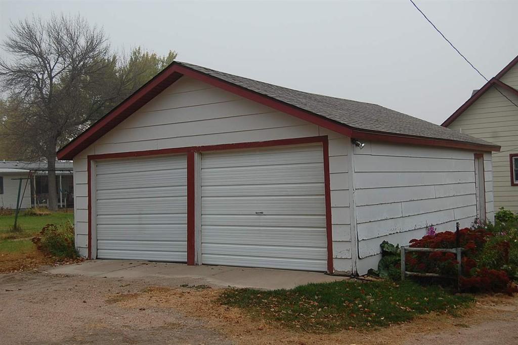 Cheap Nebraska Homes 303 N. Morton St., Eustis
