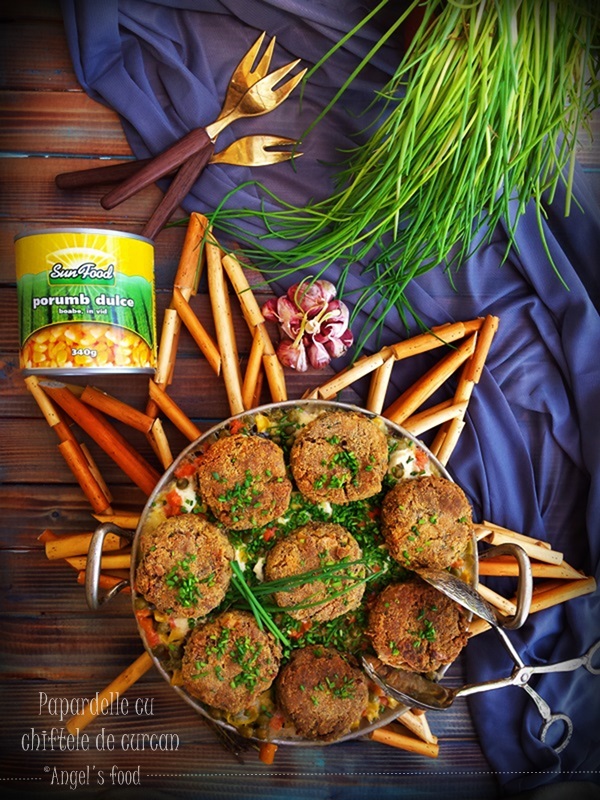 Papardelle cu legume si chiftele de curcan