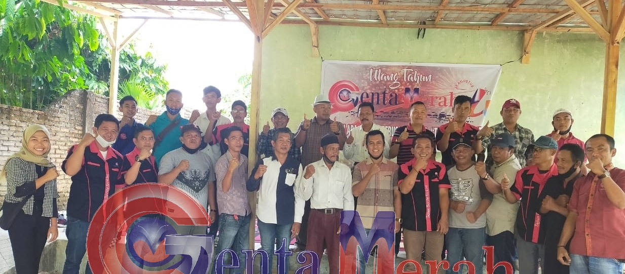 HUT 4 Genta Merah