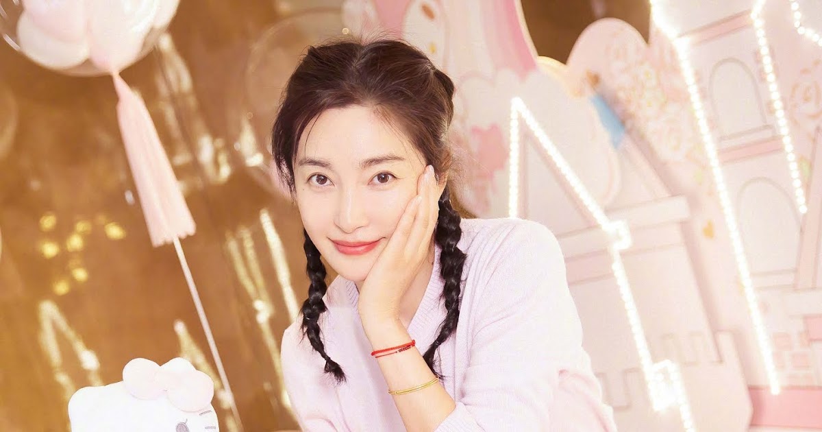 China Entertainment News: Li Bingbing at her Hello Kitty themed