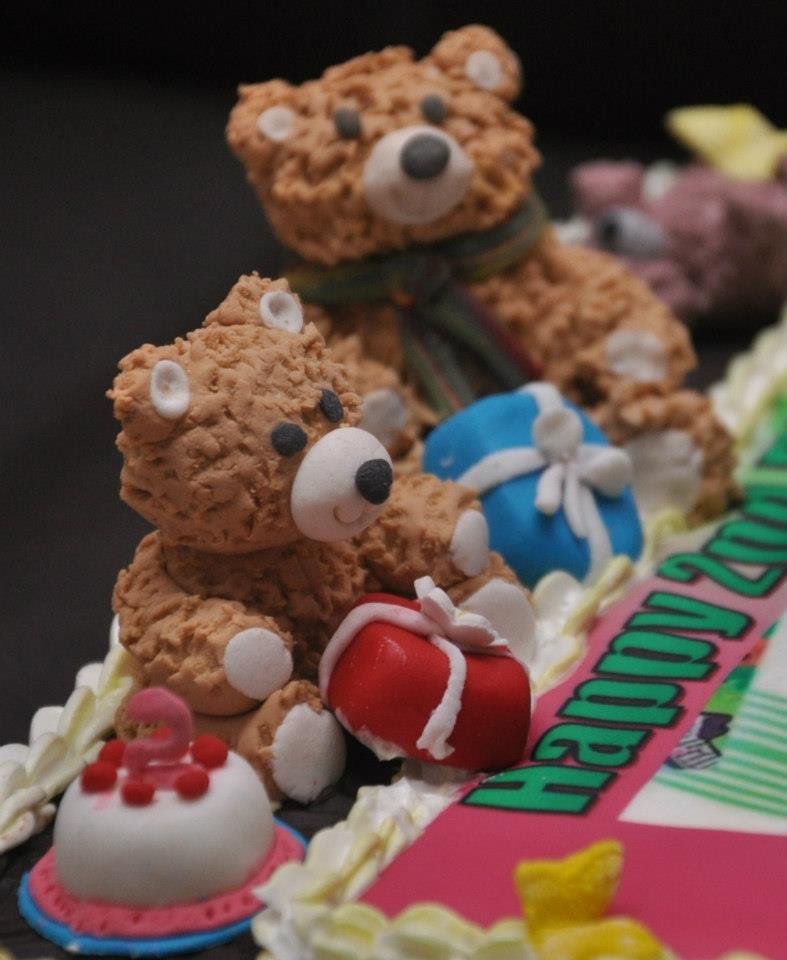 Cakes And Cupcakes Johor Bahru ♥ Shaggy Bear Toppers birthday cake