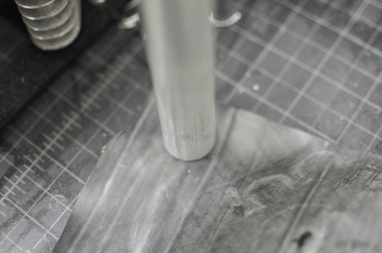 handverker making gaskets