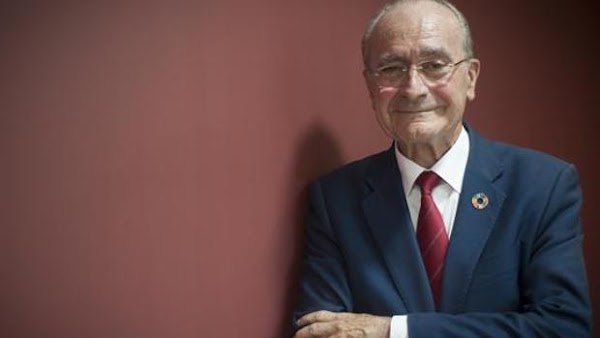 Paco de la Torre habla de la ampliación de capital del Málaga: "Será importante" Paco de la Torre habla de la ampliación de capital del Málaga: "Será importante"