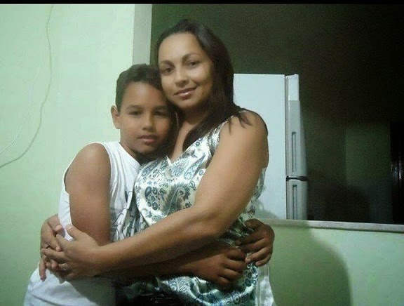 A mulher do vereador, Marcia Silva morreu no local do acidente, e o filho, ...