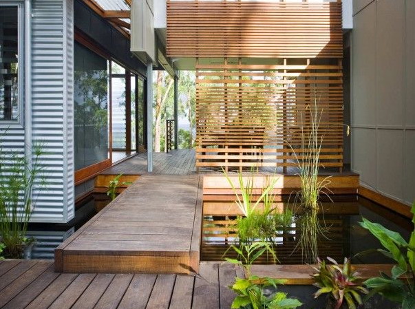 Desain Rumah Kayu Diatas Kolam Ikan | Desain Rumah Minimalis