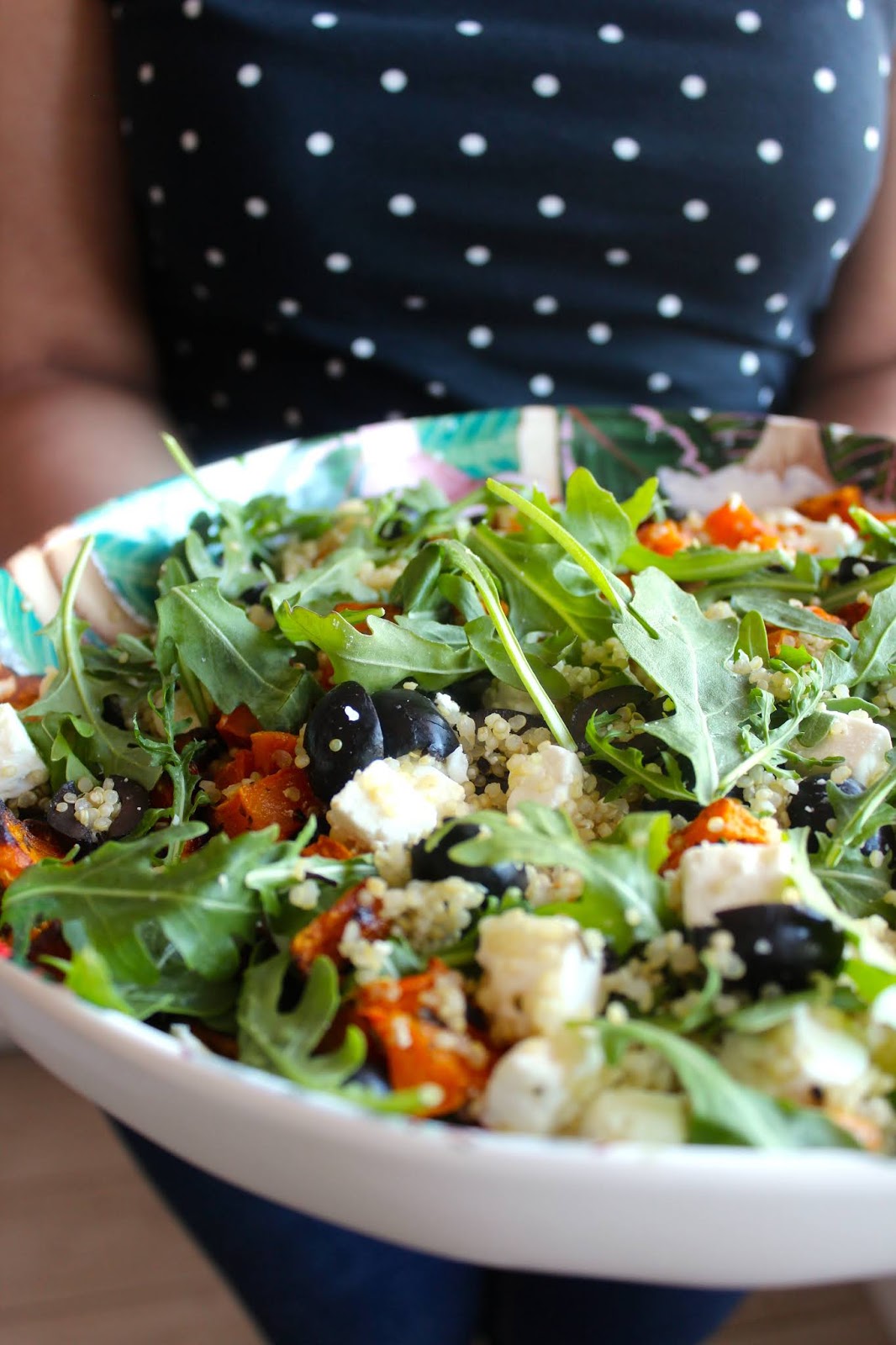 Salada de Quinoa com Feta, Azeitonas e Abóbora Assada