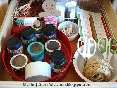 Organize kitchen drawer