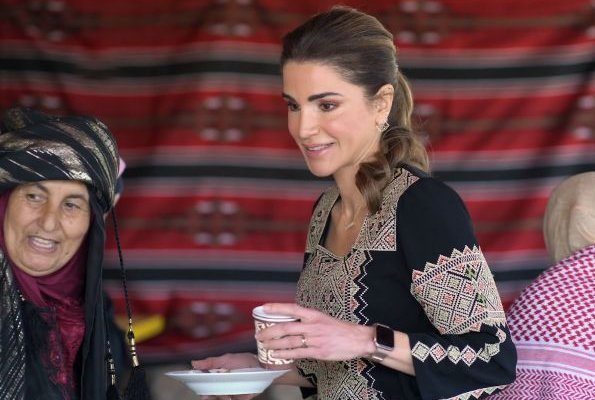 Queen Rania visited Wadi Shueib in Balqa Governorate and met with a group of women from a local charity