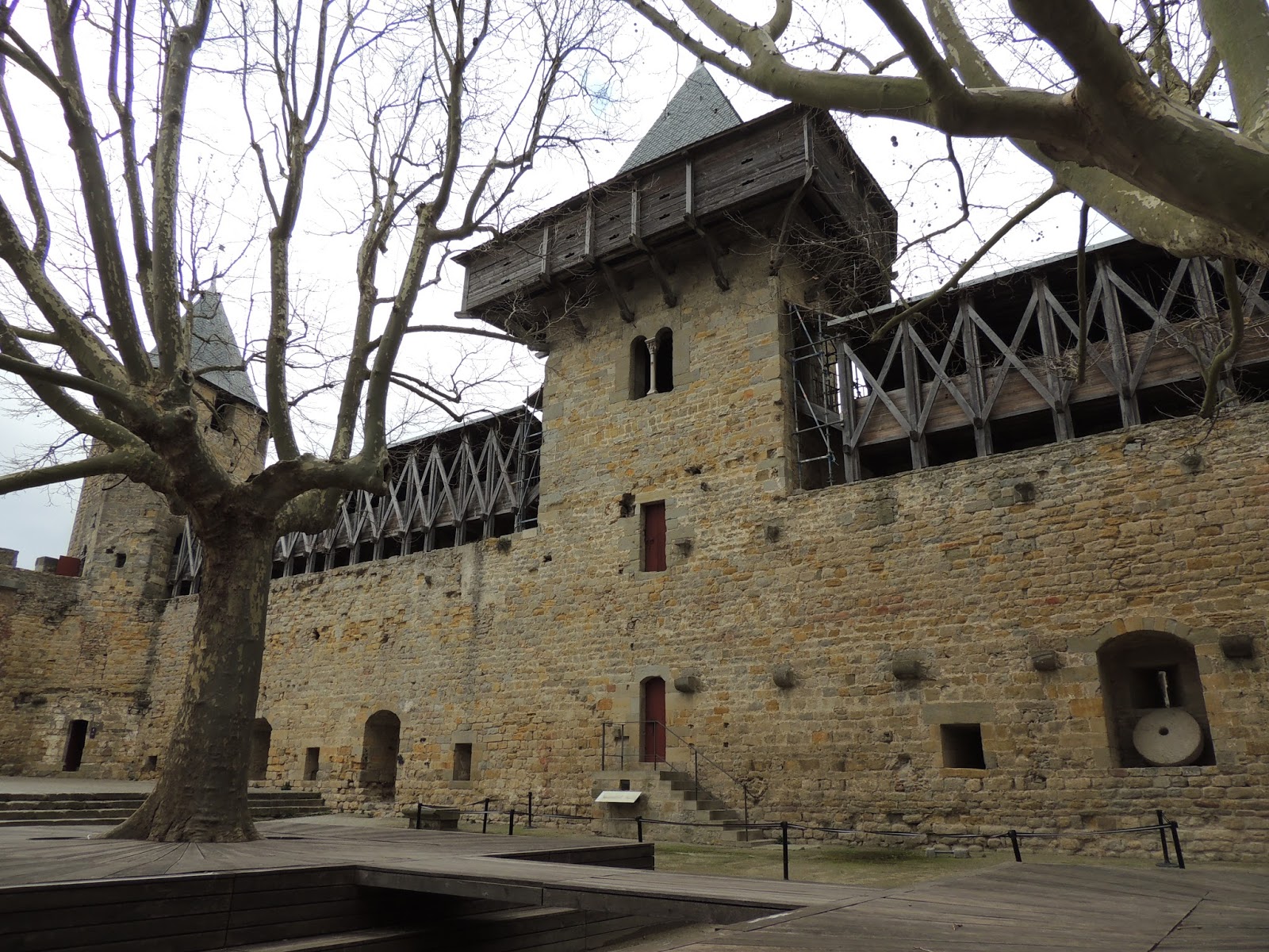 Pueblos y pueblos medievales!! Alucinantes - Blogs de Francia - CARCASSONNE, FRANCIA (16)