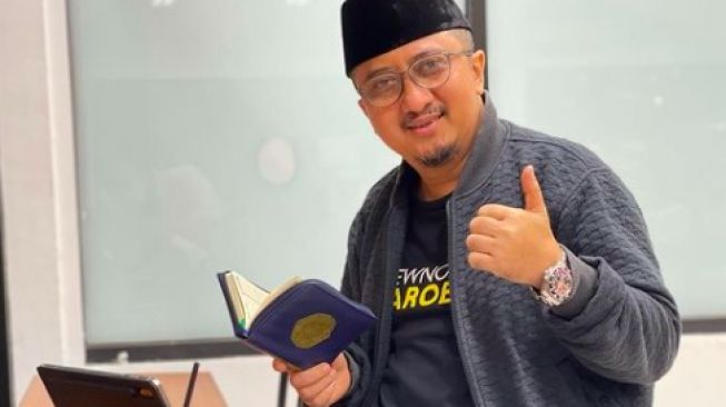Ustadz Yusuf Mansur Ngaku Bayar Pajak Rp 100200 Juta Per Ustadz Yusuf Mansur Ngaku Bayar Pajak Rp 100200 Juta Per