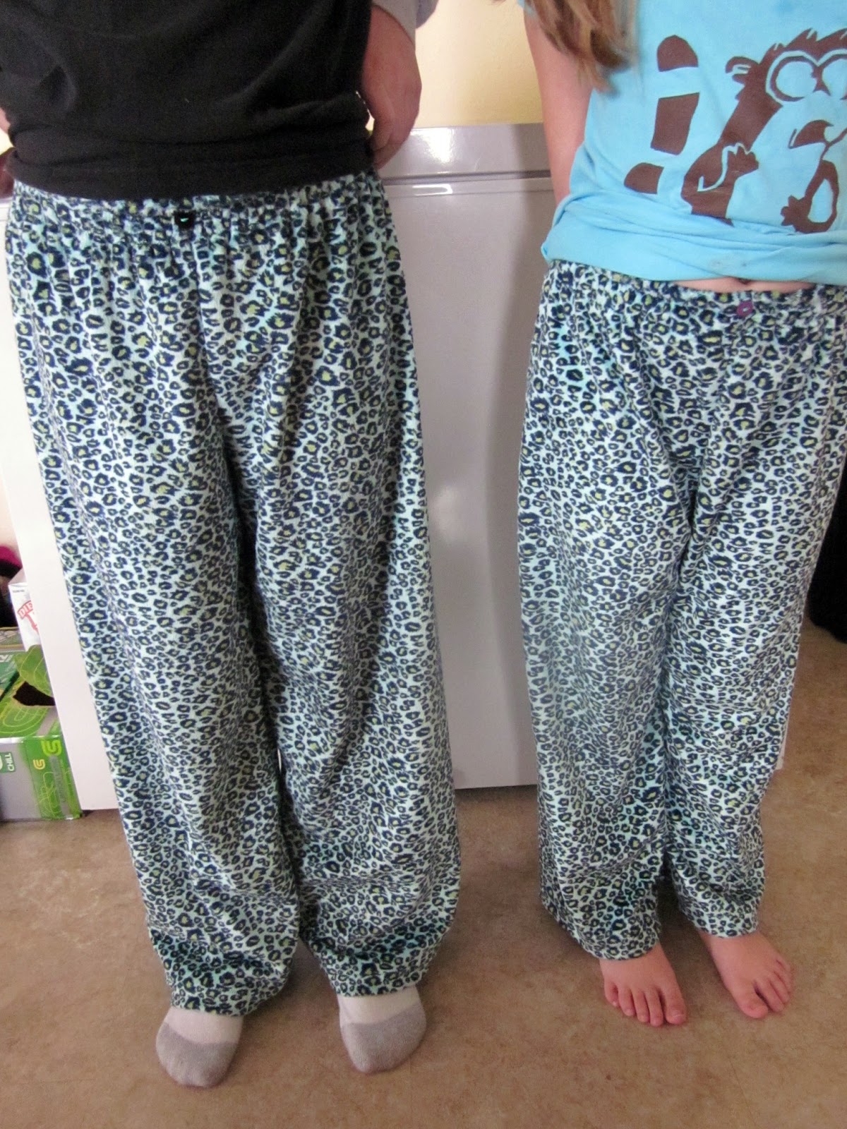 SunnySewing: Having a bad day? Make some soft, fuzzy pjs!