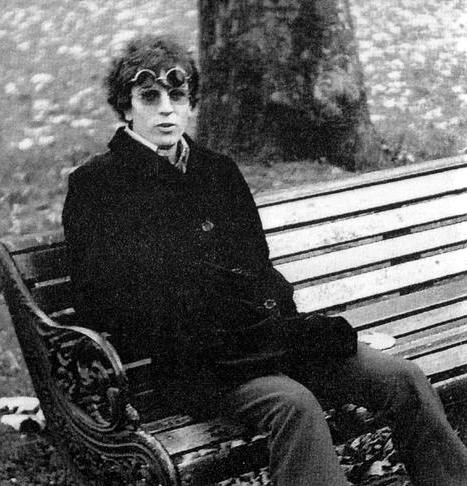 Bespectacled Birthdays: Syd Barrett, c.1965