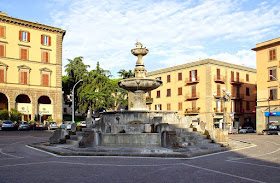The Piazza della Rocca in Viterbo, with its fountain designed by the 16th century architect Giacomo Barozzi da Vignola