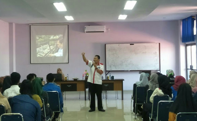 Peringati Hari Anti Narkotika Internasional UKM GANK Gelar Workshop