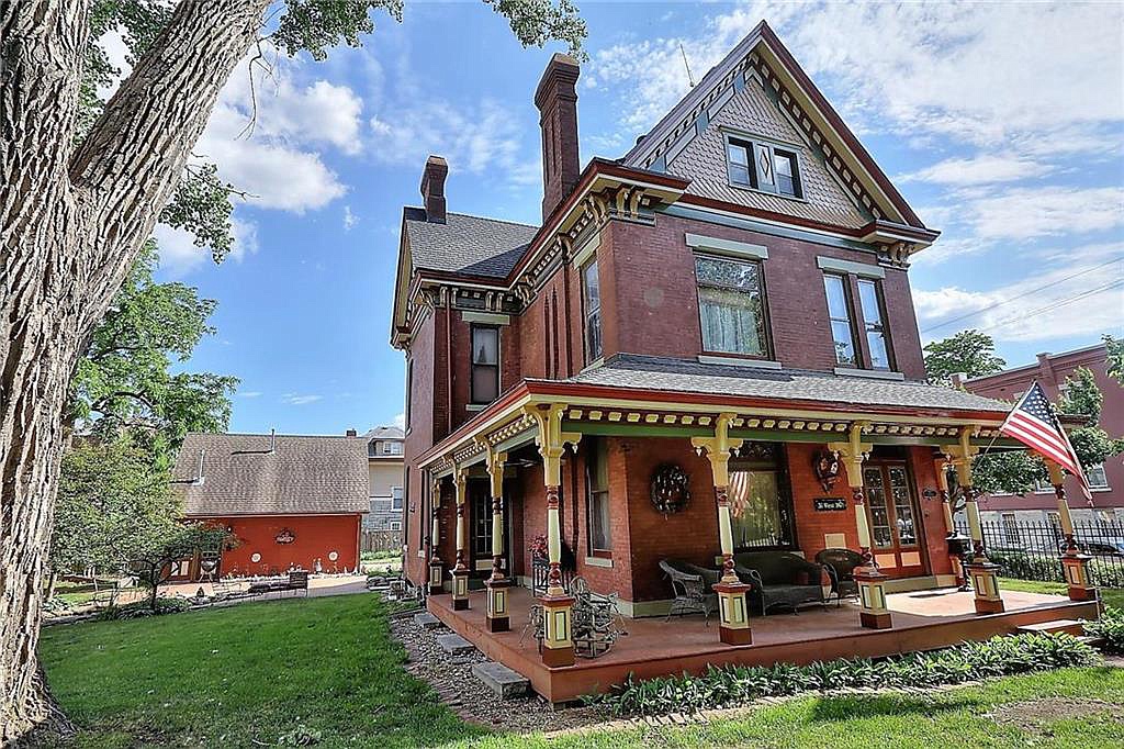 Sweet House Dreams 1889 Victorian in Kansas City, Missouri