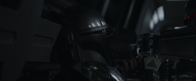 The Mandalorian Being Punched By Dark Trooper Star Wars Season 2 Finale