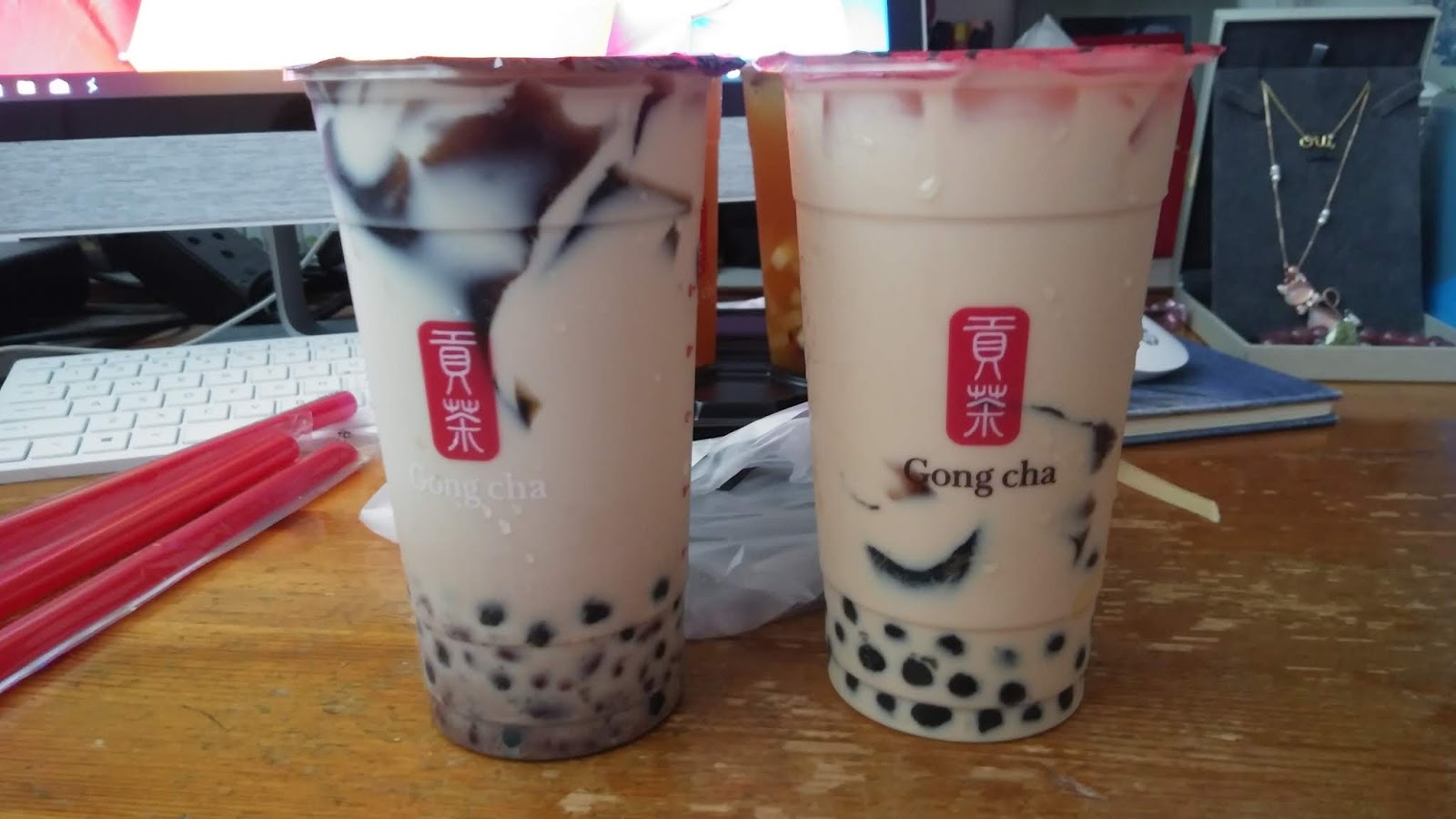 Mille Feuille Gong Cha / Coffee Bean & Tea Leaf