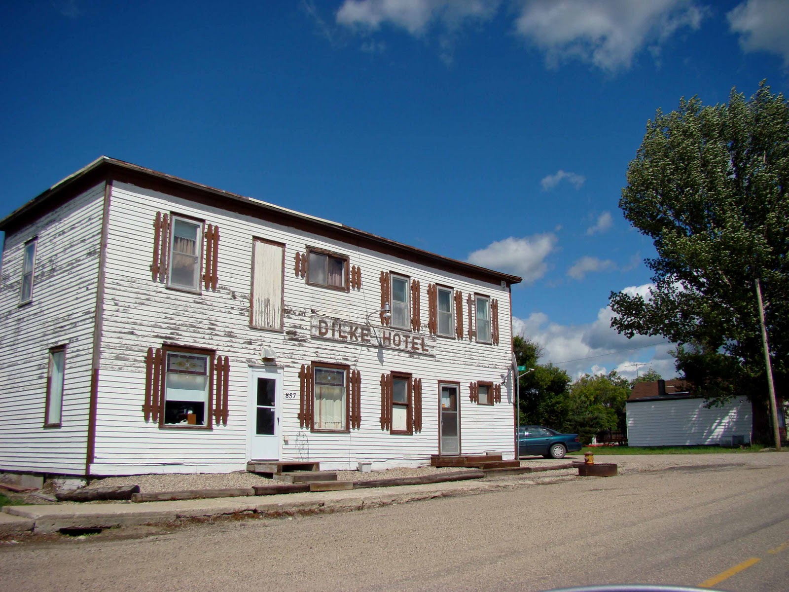 Railway & Main SmallTown Saskatchewan Hotels The Daintrees of Dilke
