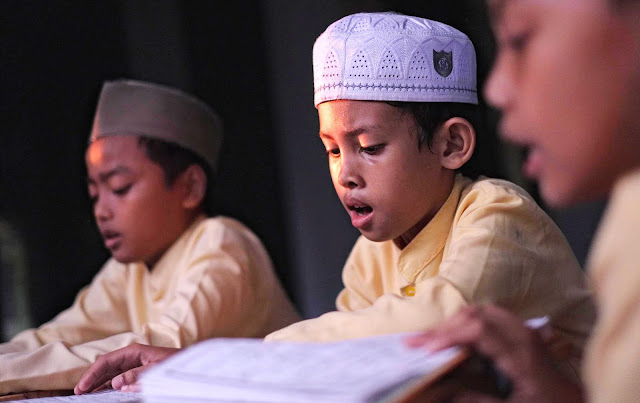 Khasiat Mengamalkan Doa Asmaul Husna Khasiat Mengamalkan Doa Asmaul Husna