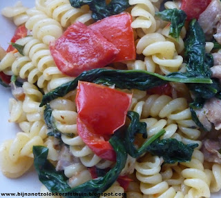 pasta met kip paprika en spinazie