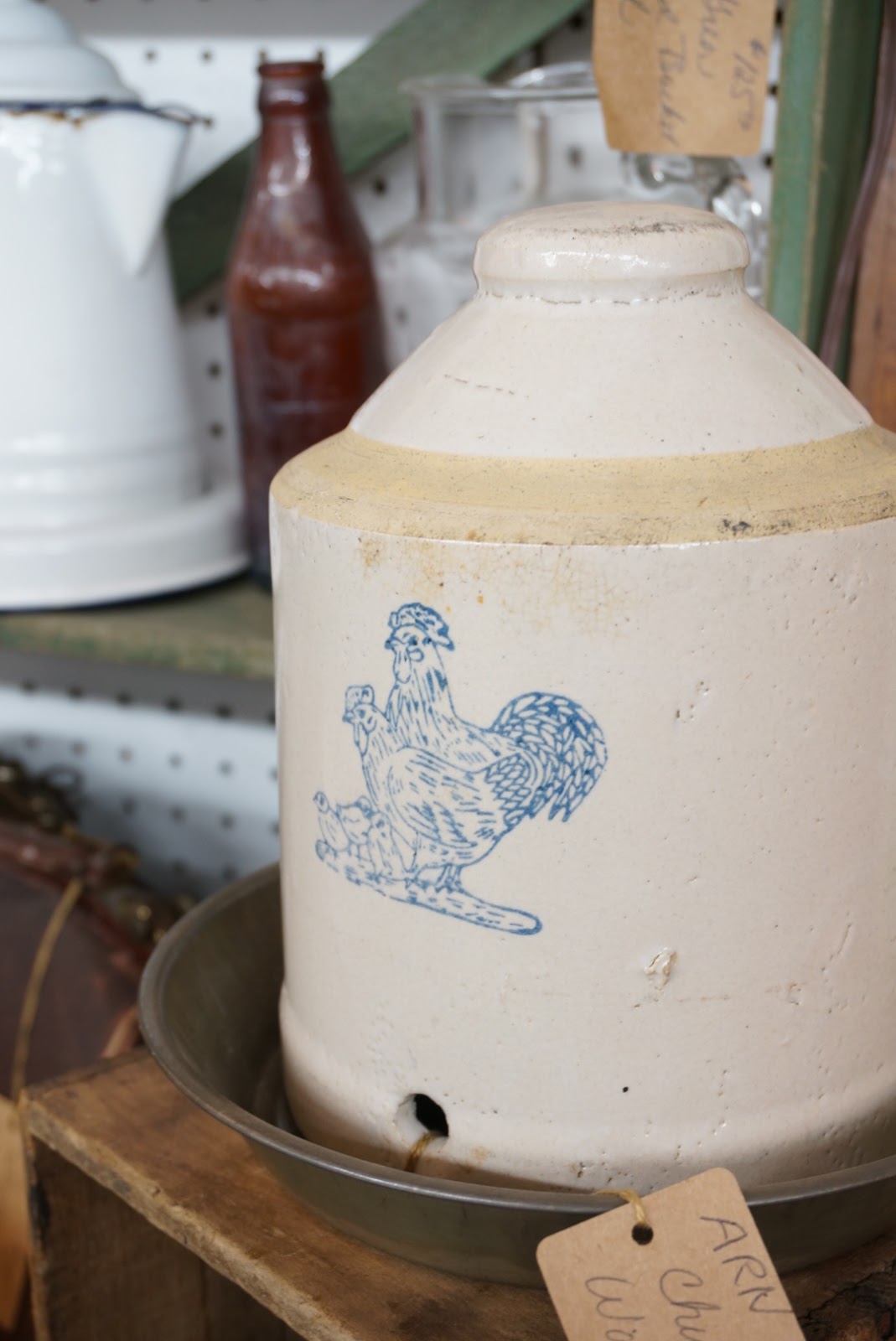 dawnToussaint Antique extravaganza in Adamstown PA