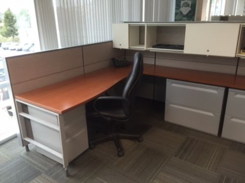 Used cubicles