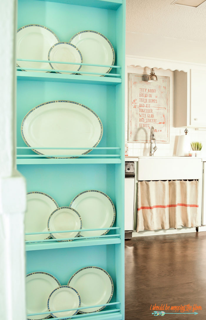 She's Crafty: Wall Mounted Dish Rack