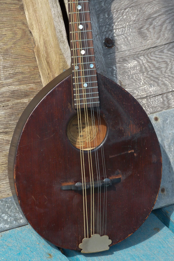 1910s Gibson ArmyNavy Pancake Mandolin