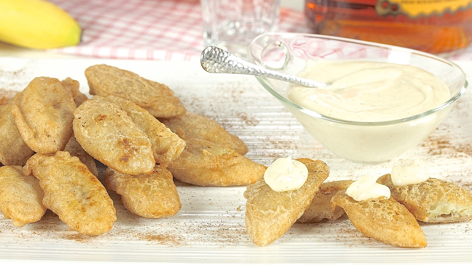 FRIED BANANAS WITH CINNAMON WHISKEY CREAM CHEESE DIP In Good Flavor