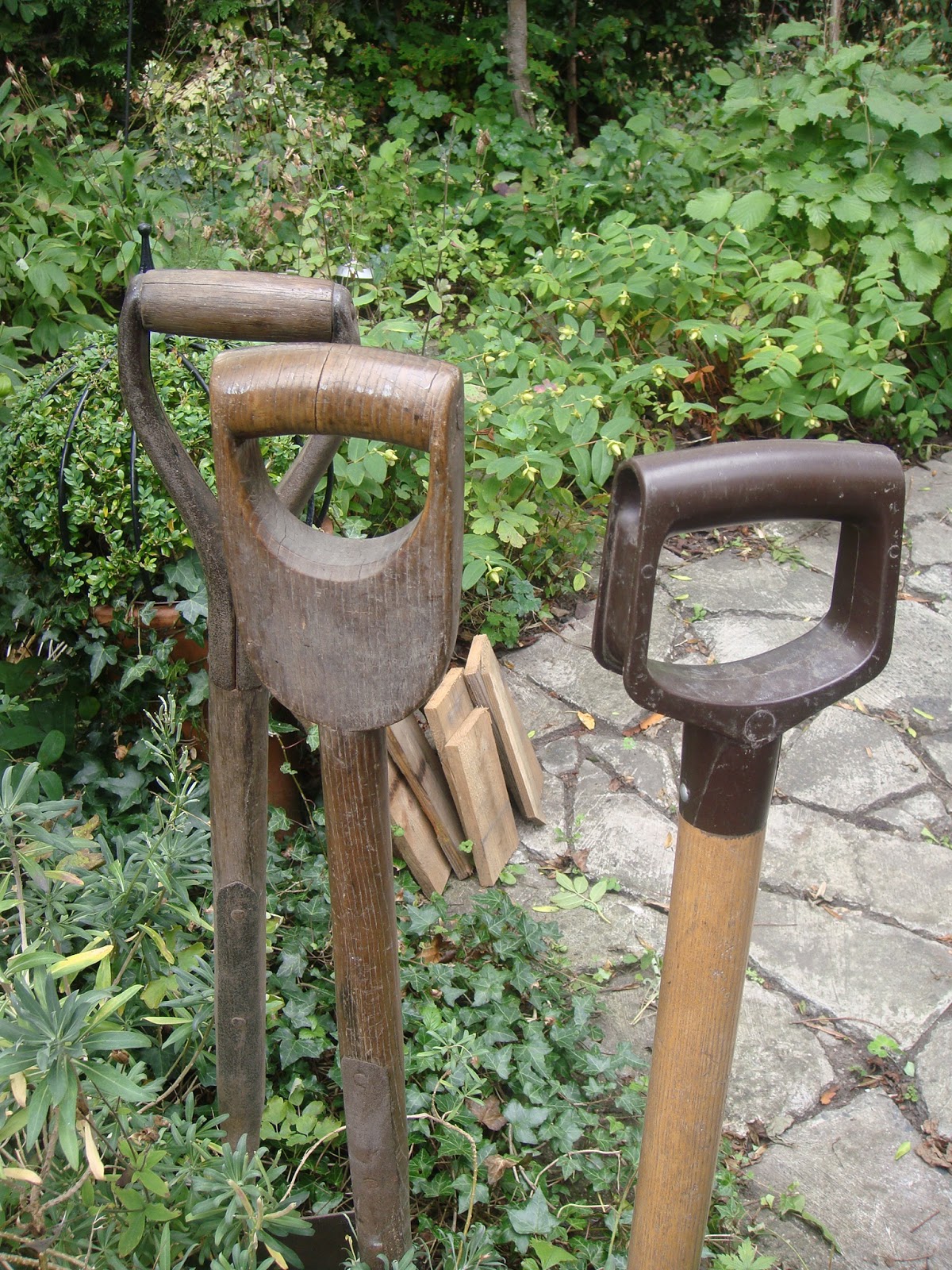 tattonallotment Fork Handles!