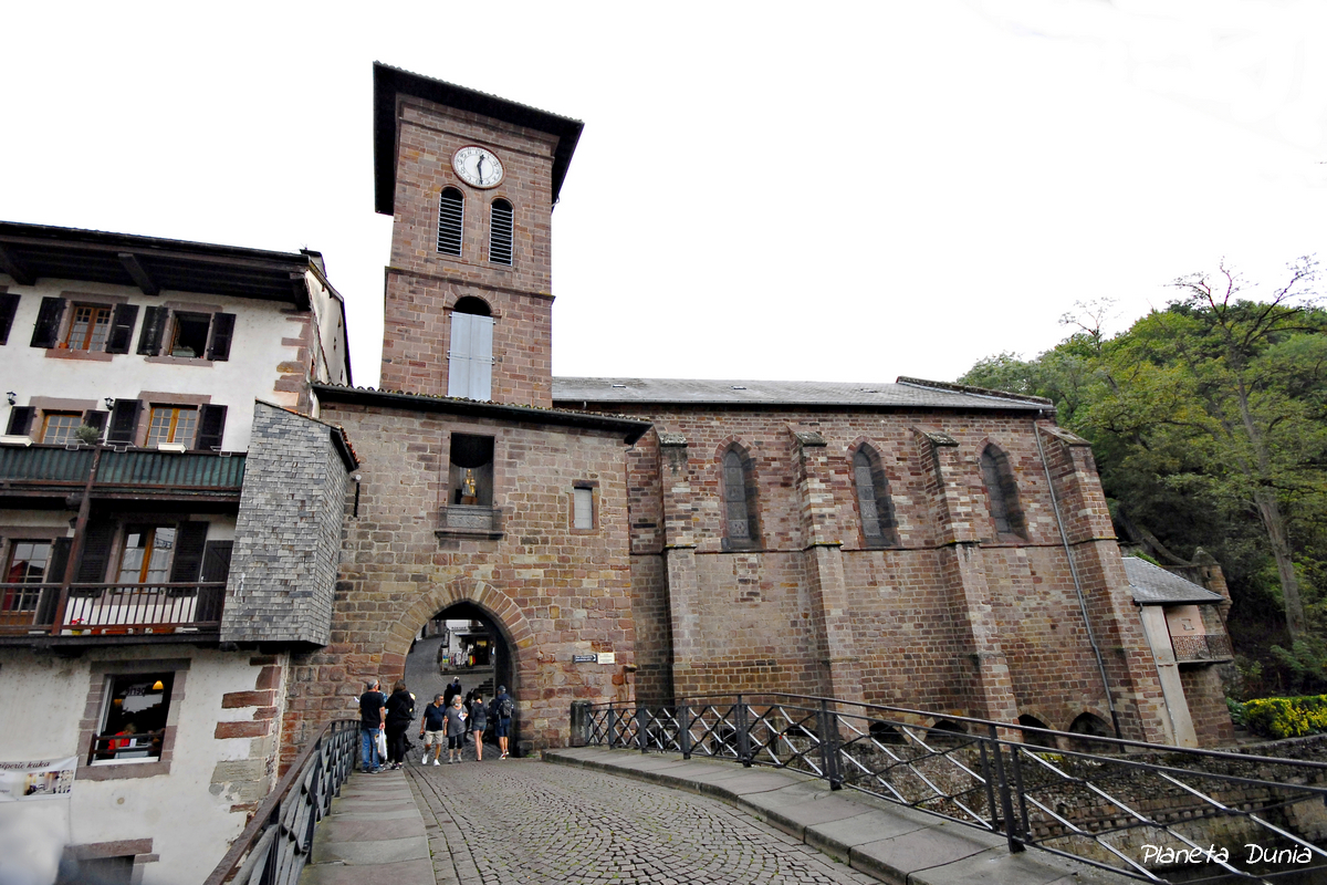Dunia Ruta por SaintJeanPieddePort ciudad medieval del País Vasco Francés Dunia Ruta por SaintJeanPieddePort ciudad medieval del País Vasco Francés