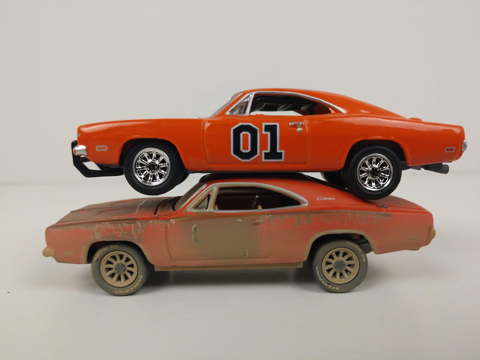 Dukes of Hazzard Collector: New Item Alert: Johnny Lightning Barn Finds  Dodge Charger 