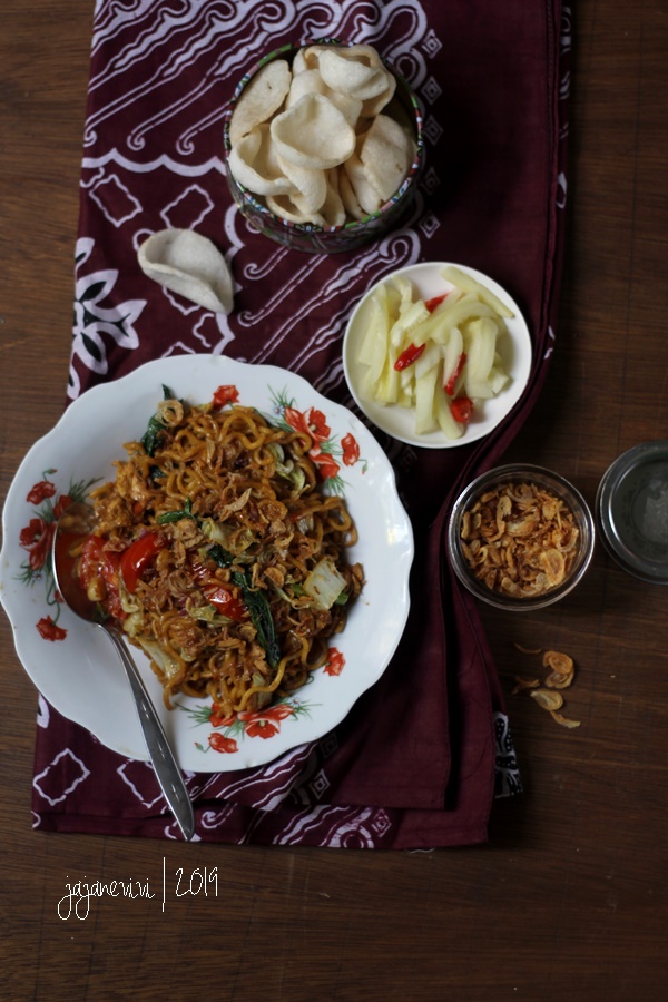 Mie Goreng Jawa Mie Goreng Pnggir Jalan Jajane Vivi