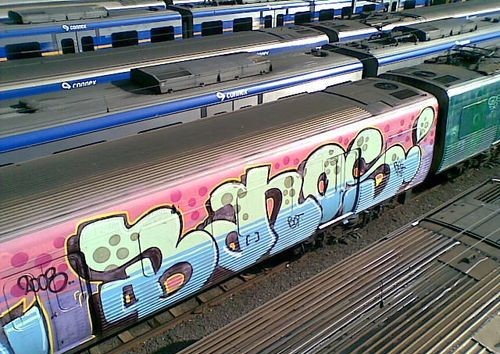 Banos+Graffiti+%5B+streetartandgraffiti.blogspot.com+%5D+06