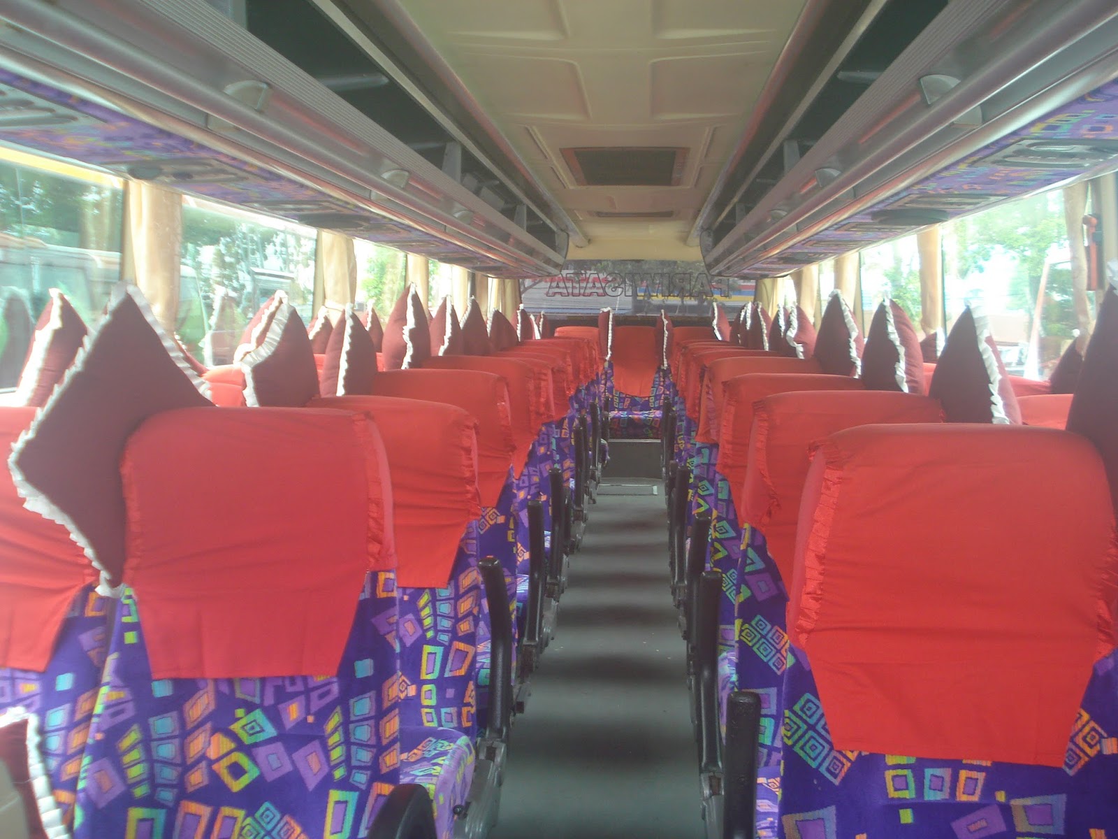Sewa Bus Pariwisata Pekanbaru: Panduan Lengkap Memilih Armada yang Tepat untuk Perjalanan Anda