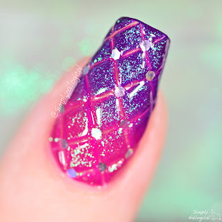 Simply Nailogical: DIY fancy quilted nails