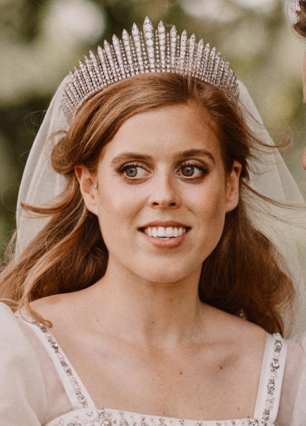 Diamond Tiara Tournament Mary's Fringe vs Floral Aigrette The Court