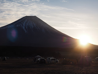 ふもとっぱらキャンプ場　富士山からの日の出