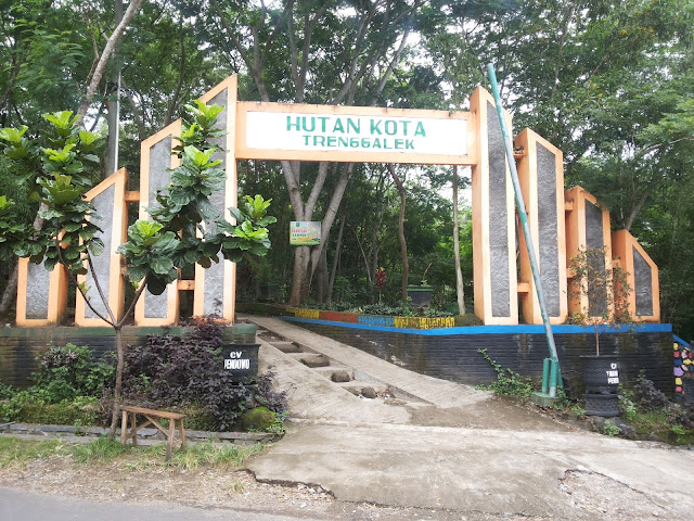 http://renidwiastuti.com/2018/01/menikmati-sejuknya-hutan-kota-trenggalek.html http://renidwiastuti.com/2018/01/menikmati-sejuknya-hutan-kota-trenggalek.html