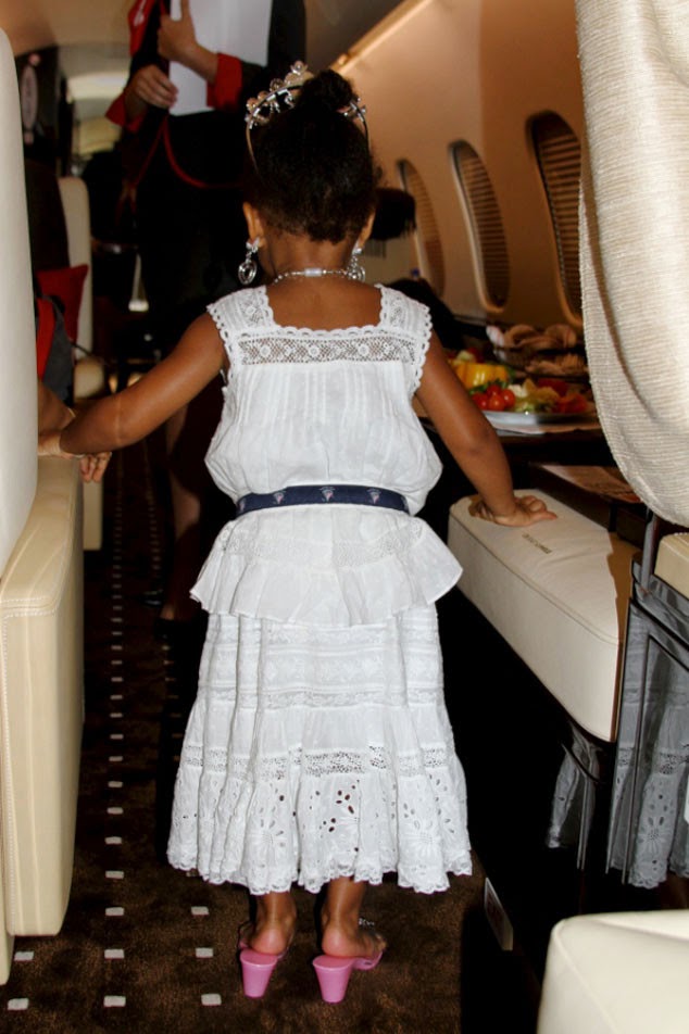 Welcome to Osahon Aimufua's Blog: Cute! Baby Blue Ivy Steps Into A ...