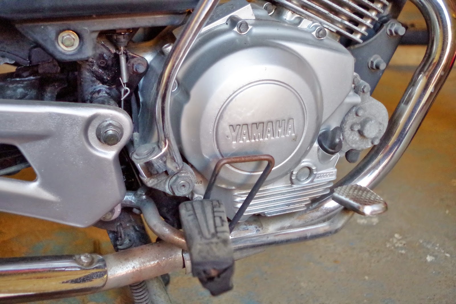 Yamaha YBR 125 Owner Blog Yamaha YBR 125 Front and Rear Brakes Common