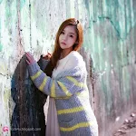 Pretty Yu Jin In Outdoors Photo Shoot Foto 10