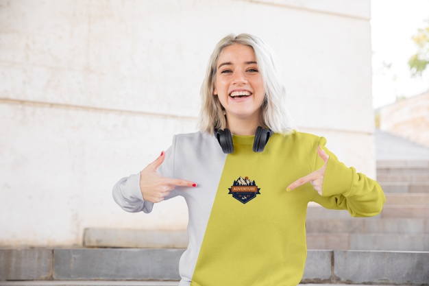 Download Free 16 Mockup Hoodie Psd Cdr Keren Gratis Siap Edit PSD Mockups.