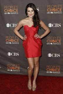 UndercoverStyleLover: Undercover Style Wars (6.) (Zoe Saldana vs Lea