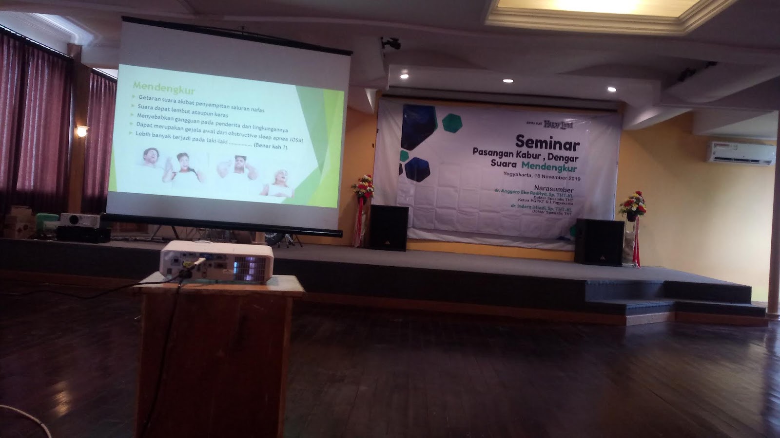 CARI LCD PROJECTOR SCREEN MURAH DI YOGYAKARTA, CARI LCD PROJECTOR SCREEN MURAH DI SEMARANG