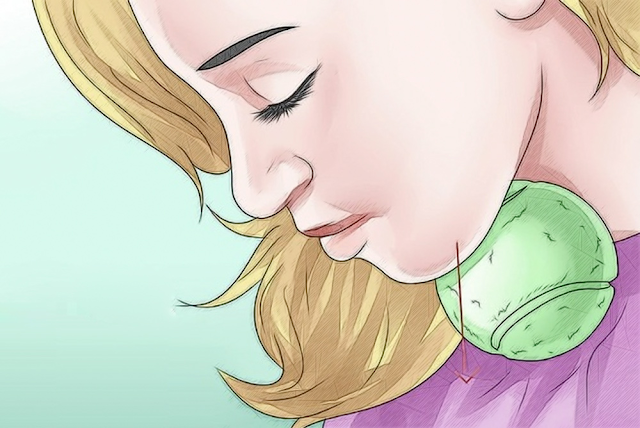 Super simple way to reduce fat chin for a slim face Put the ball under the chin
